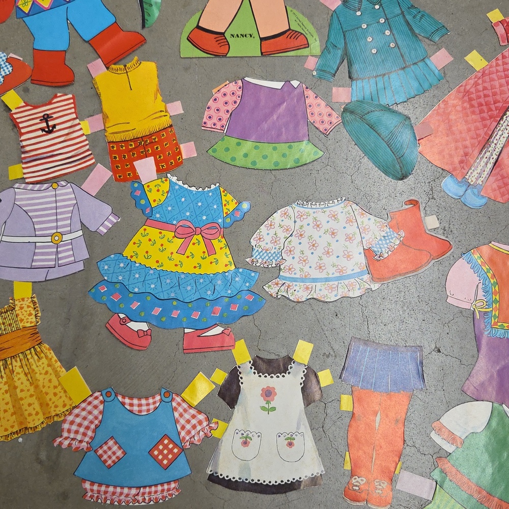 Vintage 1971 NANCY (Philomène) Paper Doll‎ Set (United Feature Syndicate) - Picture 6 of 8
